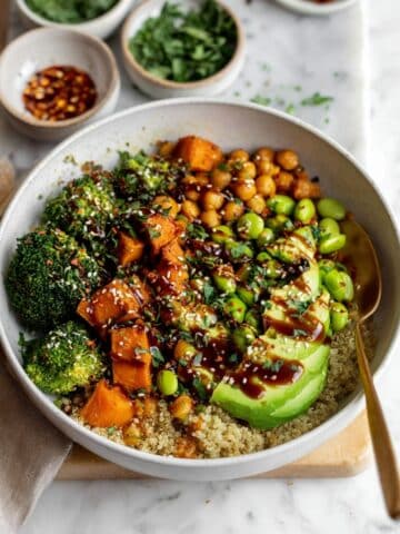 Thai Peanut Sweet Potato Buddha Bowl Recipe
