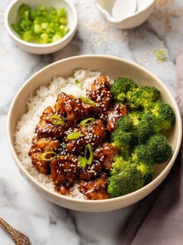 Honey Garlic Chicken Rice Bowls Recipe