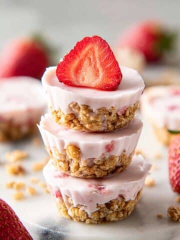 3 Ingredient Strawberry Yogurt Bites Recipe