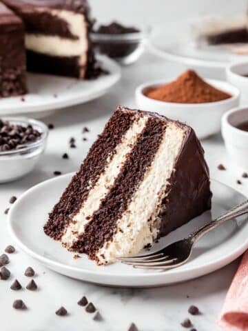Ding Dong Chocolate Cake with Cream Filling and Ganache Recipe
