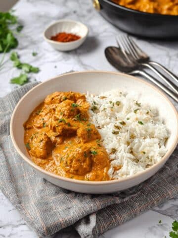 Creamy Butter Chicken with Spiced Tomato Sauce Recipe