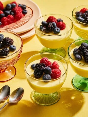 Easy Vanilla Bean Panna Cotta Recipe
