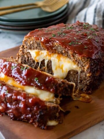 Macaroni and Cheese Stuffed Meatloaf Recipe