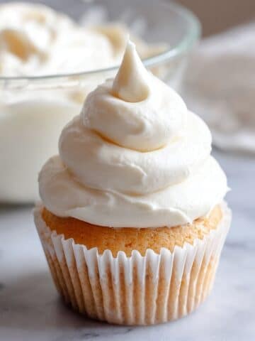 Perfect Cream Cheese Frosting (Quick, Easy, Versatile) Recipe