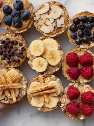Easy 4 Ingredient Baked Oatmeal Cups Recipe