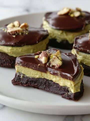 Dubai Chocolate Cookies with Pistachio-Kataifi Topping and Ganache Recipe