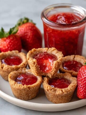 Peanut Butter and Strawberry Jelly Cookie Cups Recipe
