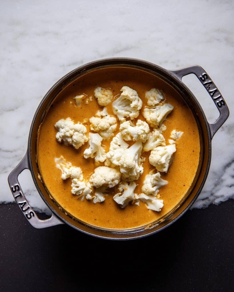 Creamy Cauliflower Curry: Easy Vegan & Dairy-Free Delight