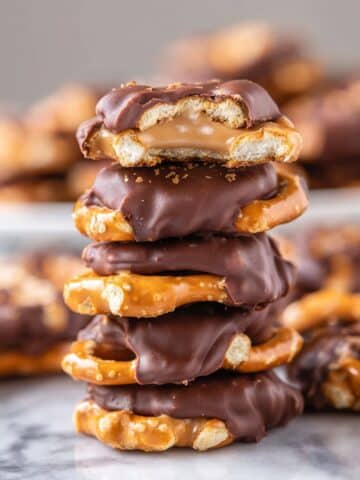 Peanut Butter Pretzel Bites Recipe