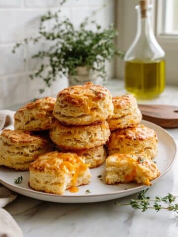 Sourdough Discard Cheddar Biscuits Recipe