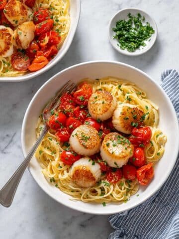 Garlic Cherry Tomato Scallop Pasta Recipe