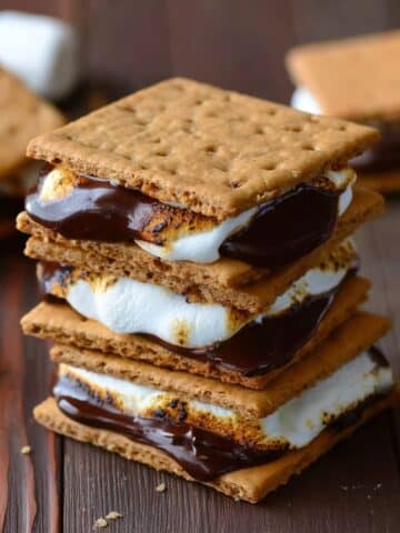 Classic S'mores Recipe: Toasted Marshmallow with Chocolate on Graham Crackers Recipe