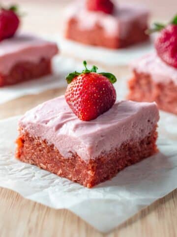 Strawberry White Chocolate Brownies with Strawberry Ganache Recipe